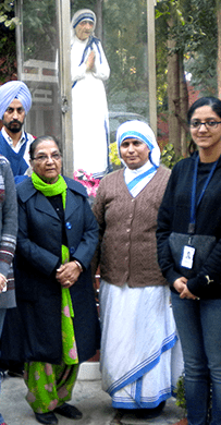 Corporate volunteers during charity initiatives by bebo Technologies Corporate volunteers during charity initiatives by bebo Technologies